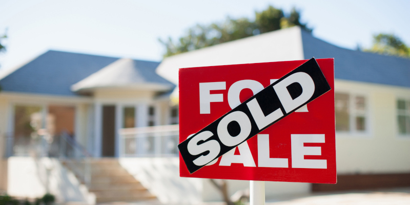 Four Reasons to Come to Us When Selling a House